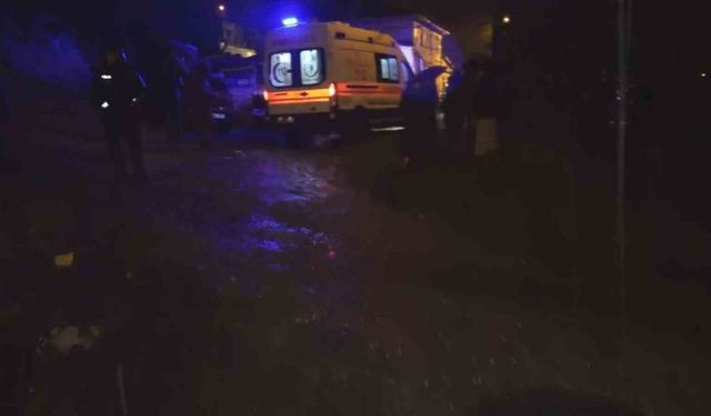 Zonguldak’ta heyelan:  2 kişiyi kurtarma çalışmaları sürüyor