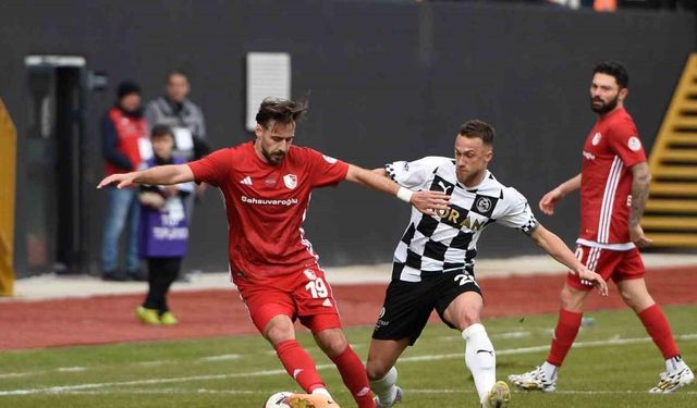 Manisa FK sahasında  Erzurumspor FK’ya 2-0 yenildi