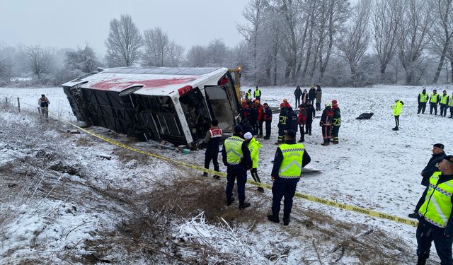 Kastamonu'daki  otobüs kazasında ilk belirlemelere göre 4 kişi öldü