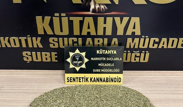 Kütahya’da uyuşturucu bulunan araçtaki 3 kişiden biri tutuklandı