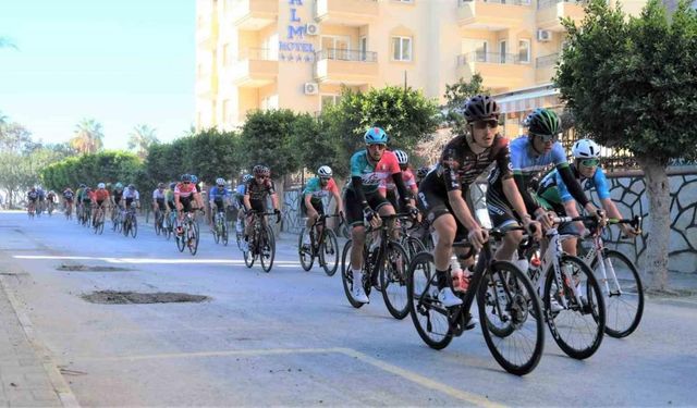 CRI Türkiye Uluslararası Bisiklet Yarış Serisi üçüncü ayağı Alanya’da düzenleniyor.
