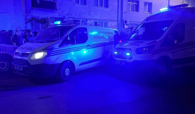 1,5 Ay Önce Evlenen Kadın Evinde Asılı Bulundu