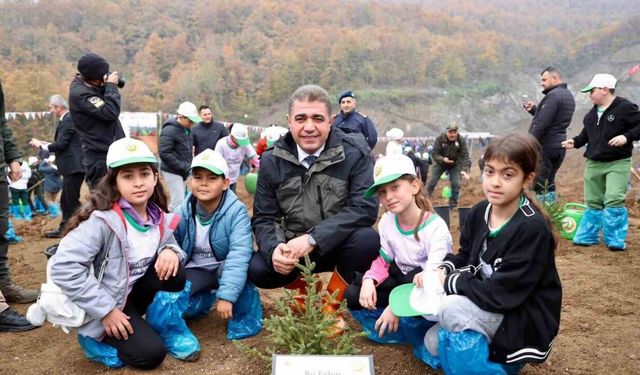 'Geleceğe Nefes İnsanlığa Nefes’ sloganı çerçevesinde binlerce fidan toprakla buluştu
