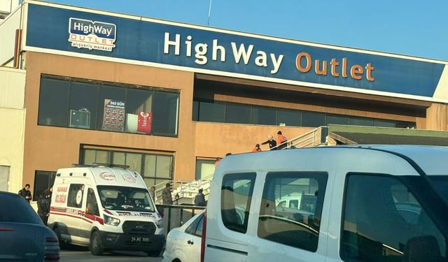 Bolu’da AVM’de Temizlik İşçisi 2 Metreden Düştü