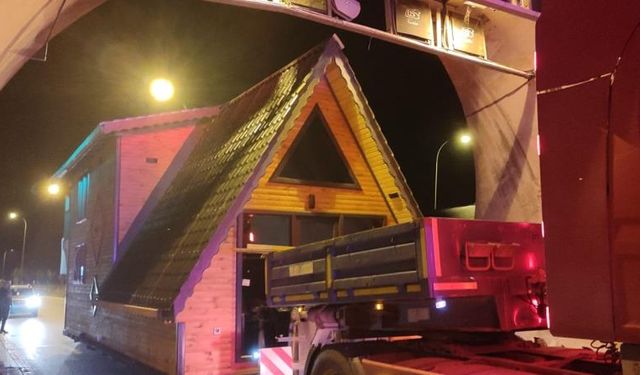 Sinop'ta Bungalov Ev Tünele Takıldı