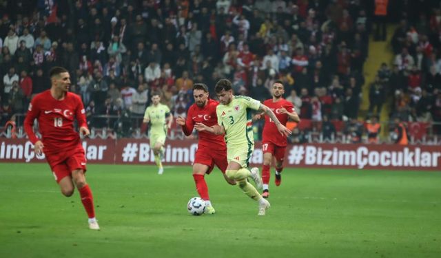 TÜRKİYE İLE GALLER ARASINDAKİ MAÇTA GOLSÜZ BERABERLİK