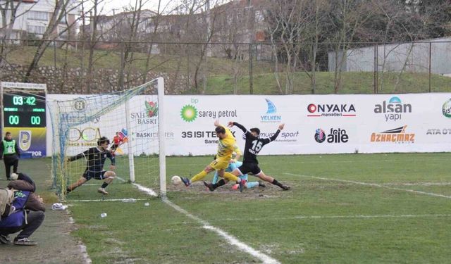 Belediye Derincespor, Nazillispor’u 2-1 mağlup etti