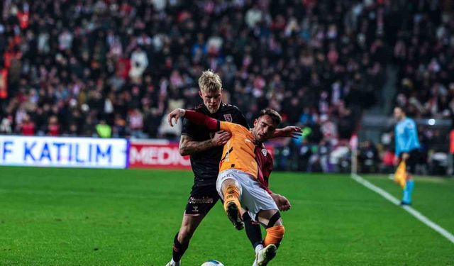 İlk Yarıda Aslan Önde: Samsunspor 0-1 Galatasaray