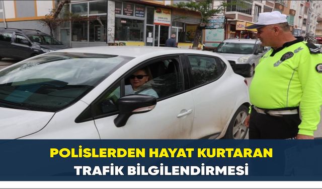 Kavak'ta polislerden hayat kurtaran trafik bilgilendirmesi