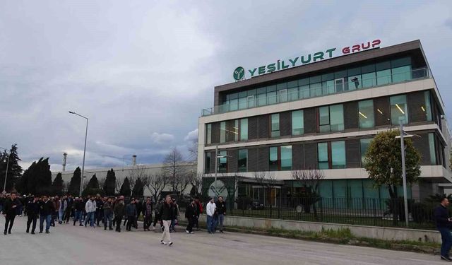 Yeşilyurt Demir-Çelik işçilerinden yapılan zamma yürüyüşlü protesto