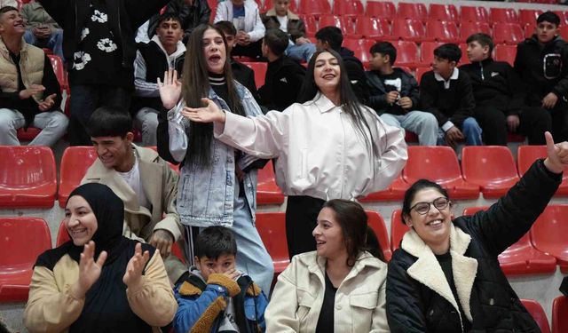 Samsun'da Romanlar, attıkları göbekle düşman çatlattı