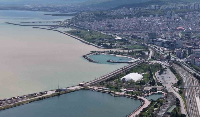 Mayıs yağmurları Karadeniz'i çamura boyadı