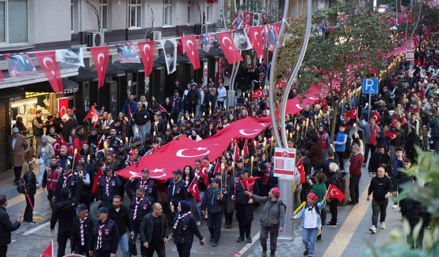 Samsun'da  'Fener Alayı ve Gençlik Haftası' yürüyüşü