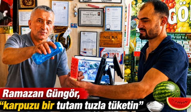 20 Yıllık Manav Ramazan Güngör'den Vatandaşlara Tavsiye: "Karpuzu Bir Tutam Tuzla Deneyin"