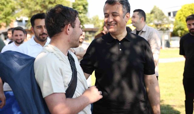 Başkan Doğan'dan Petek Genç'te gençlerle samimi sohbet