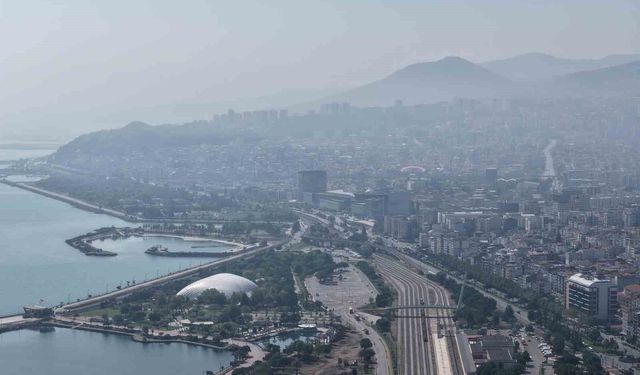 Samsun'da sabah saatlerinde puslu hava etkili oldu