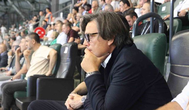 Vincenzo Montella, Kocaelispor-Samsunspor maçını tribünden takip etti
