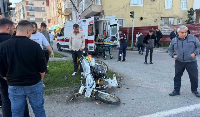 Çarşamba'da kırmızı ışık kazası: 1 yaralı