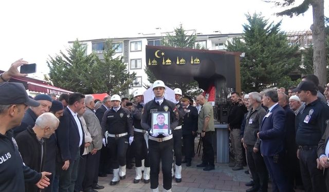 Tekne kazasında ölen polis memuru Numan Şen, son yolculuğuna uğurlandı