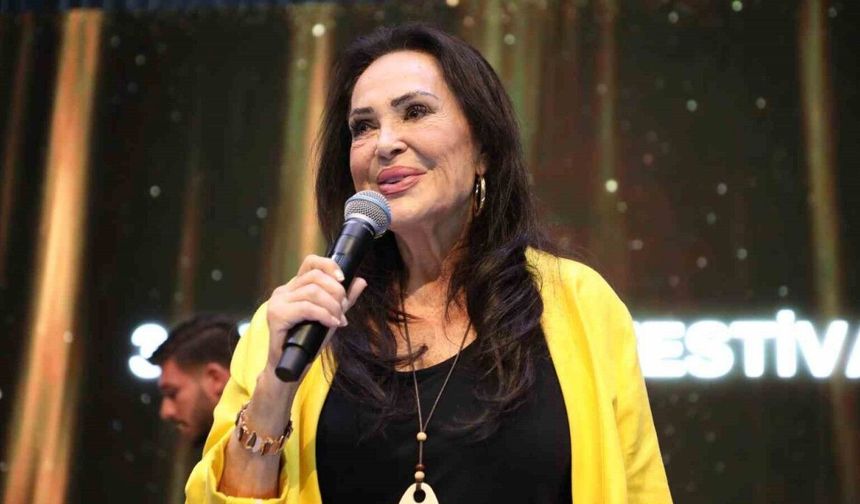 Türkan Şoray’dan Barış Mesajı: “Dünyada Savaşlar Bitsin