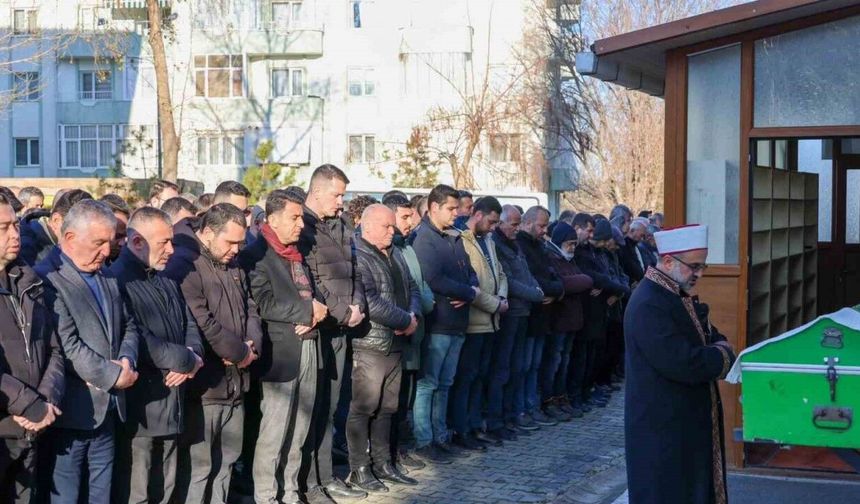 Bilecik’in Sevilen İsmi Kemal Cici Son Yolculuğuna Uğurlandı