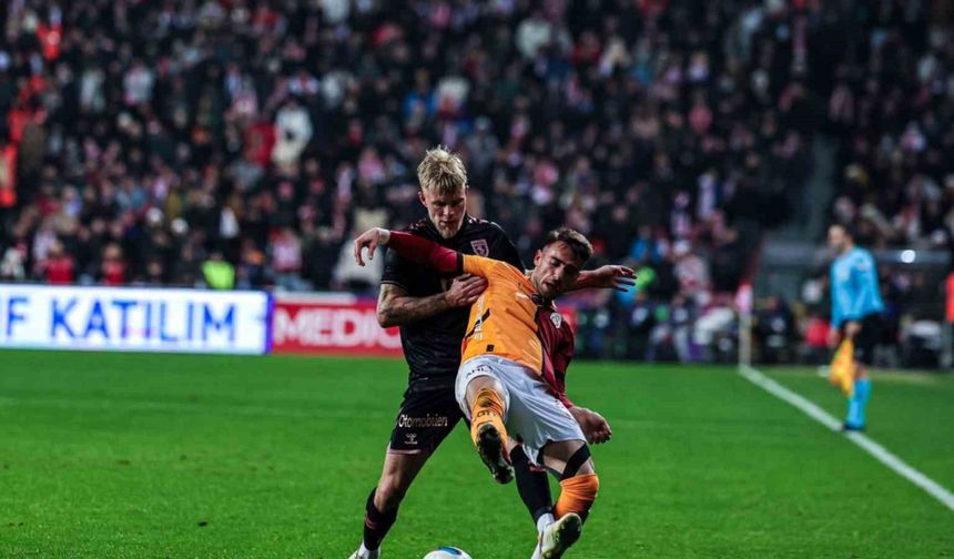 İlk Yarıda Aslan Önde: Samsunspor 0-1 Galatasaray