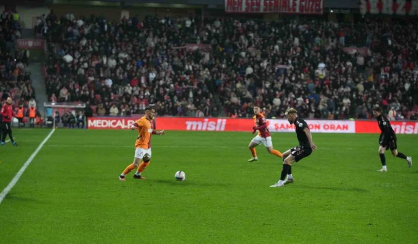 Aslan Önde, Samsun Direniyor: Maçta Son Durum 0-1