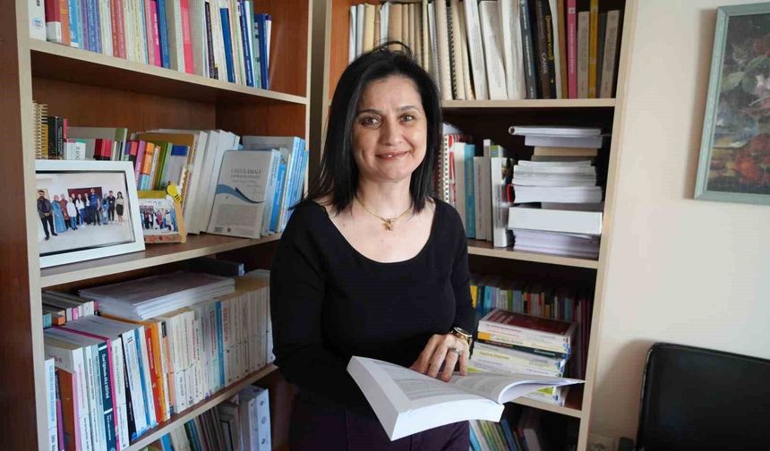 Akademisyenin araştırmaları, öğretmenlere yol gösteriyor