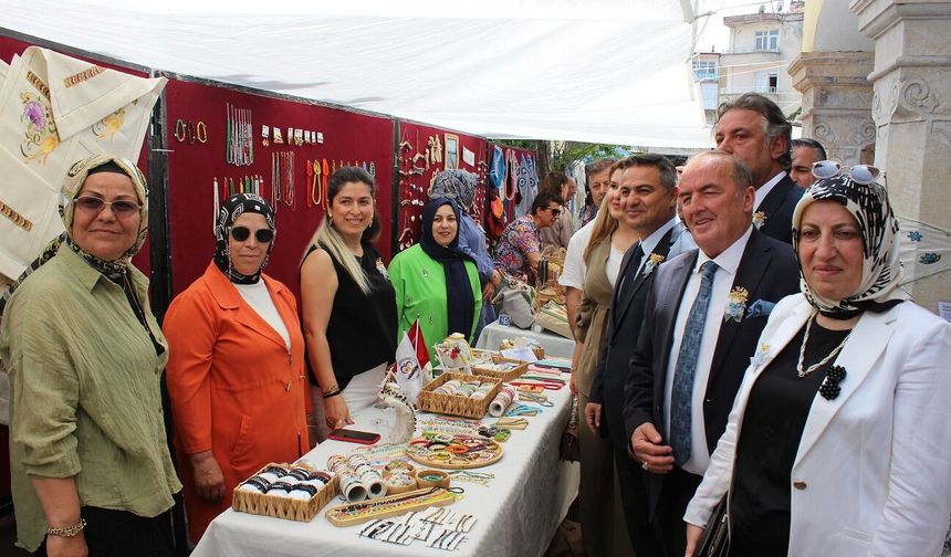 Bafra’da El Emeği Göz Nuru Eserler Sergilendi