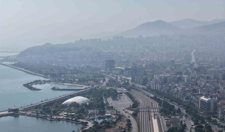 Samsun'da sabah saatlerinde puslu hava etkili oldu