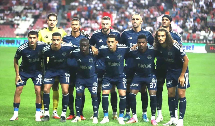 Samsunspor, sahasında Fenerbahçe'yi ağırlıyor