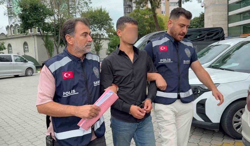 Atakum'da şüphe üzerine durdurulan şahsın üzerinden ruhsatsız tabanca çıktı