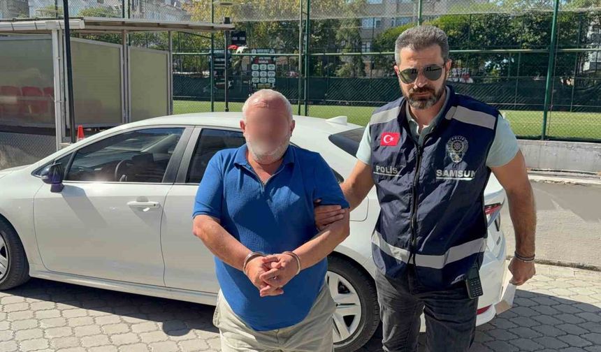 Samsun'da marketten aldığı ürünleri satın almış gibi iade etmek istedi, bıçak çekip 7 bin lira gasp etti