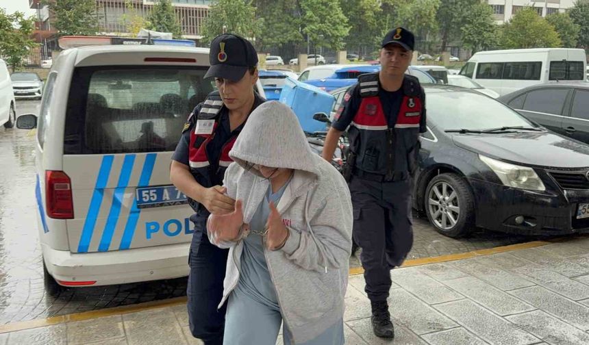 Tekkeköy'de 16 suçtan aranan kadın, jandarmanın kimlik kontrolünde yakalandı