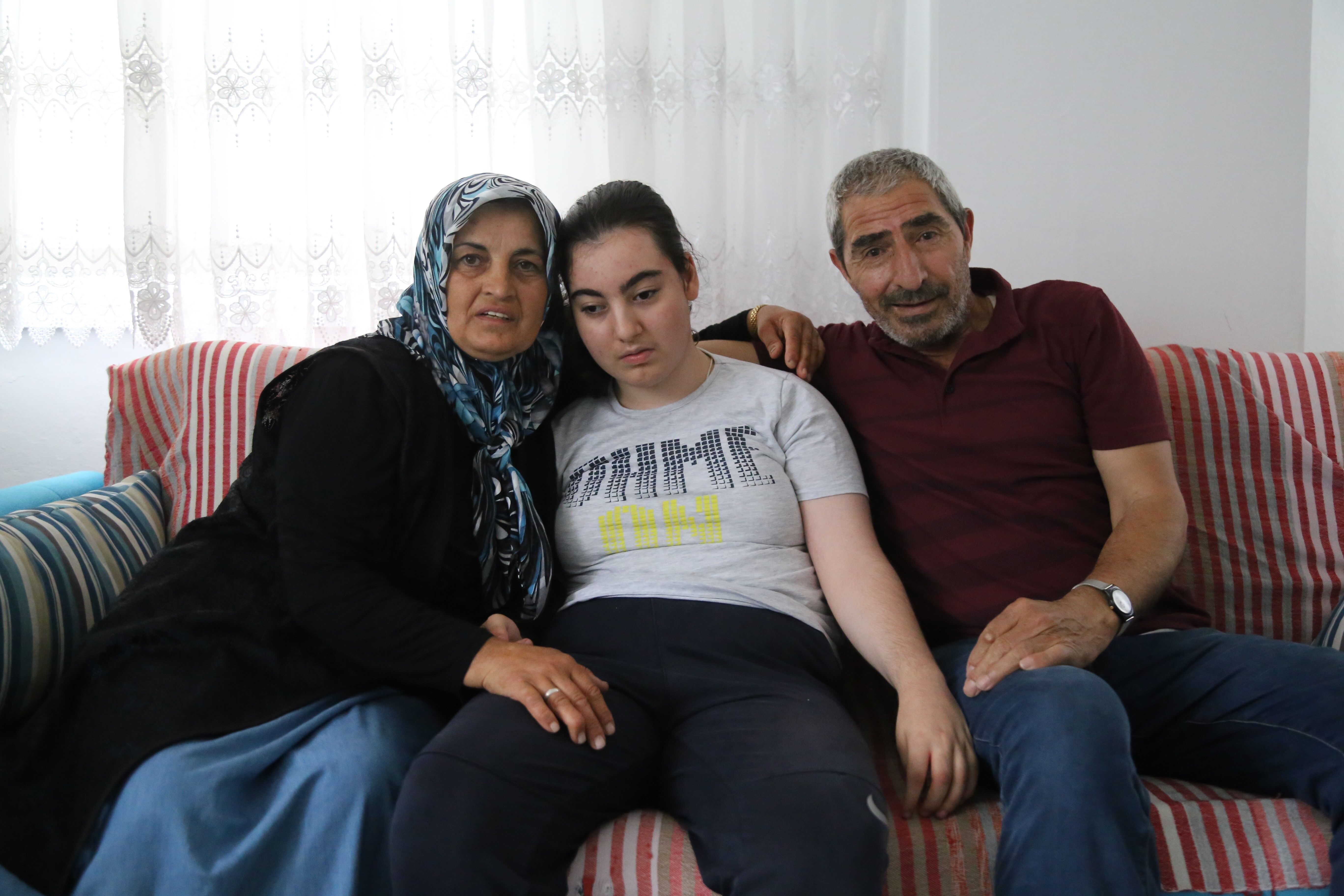 Artvinli Engelli Elif Sude’nin okuma azmi