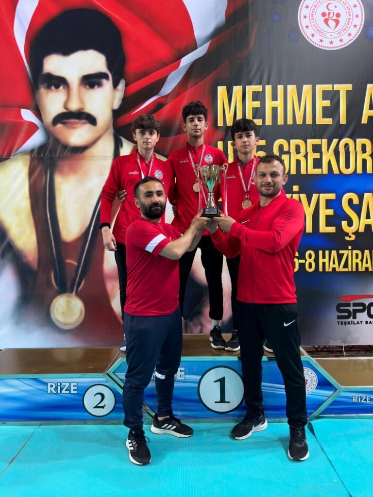 U15 Serbest Güreş takımı, Türkiye şampiyonu 