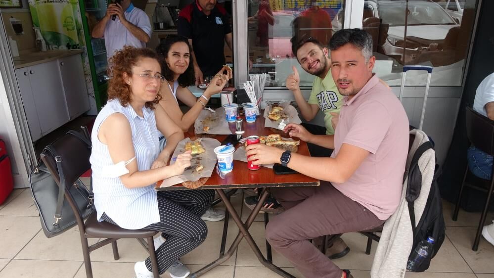 Pide ustasından müşterilerine Türk Sanat Müziği konseri