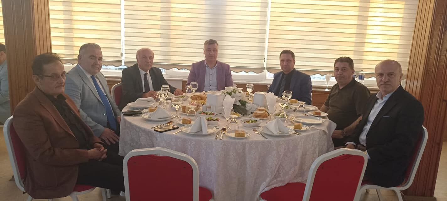 SEVİLEN ve BAŞARILI EĞITİMCİLER EMEKLİ OLUYOR