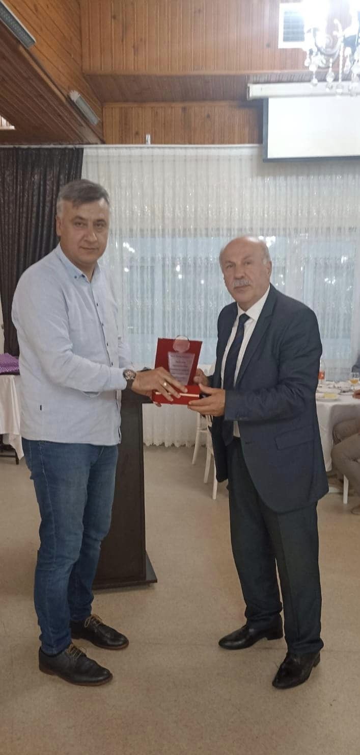 SEVİLEN ve BAŞARILI EĞITİMCİLER EMEKLİ OLUYOR