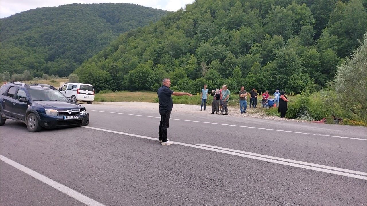Amasya’da kaza; İki otomobil çarpıştı