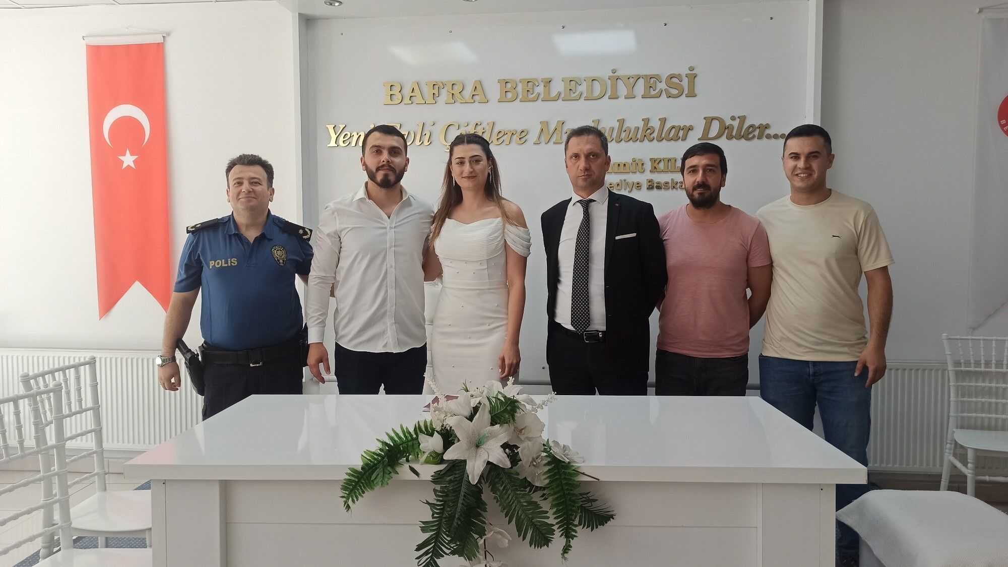 Bafra'da Asayiş büro amiri bekarlığa veda etti