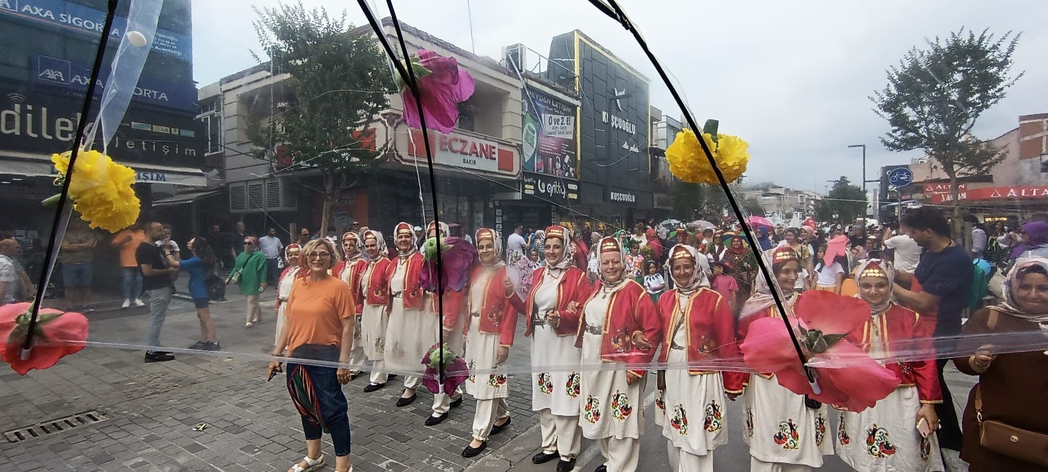 Düzce’de Ot Festivali renkli görüntülerle başladı