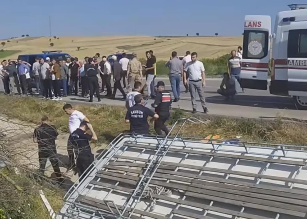 Samsun'da minibüs şarampole devrildi: 2 ölü, 5 yaralı