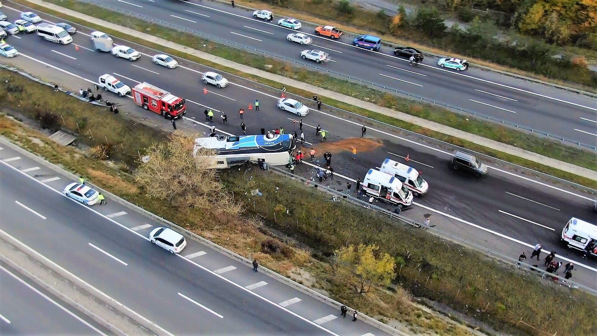 3 kişinin öldüğü 27 kişinin yaralandığı feci otobüs kazasında karar çıktı.