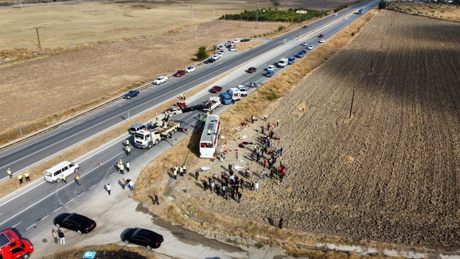 Amasya Valiliğinden kazası ile ilgili açıklama 6 kişi öldü, 35 kişi yaralandı