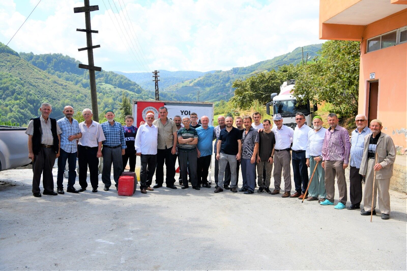 Yol çilesi bitti, yüzler güldü