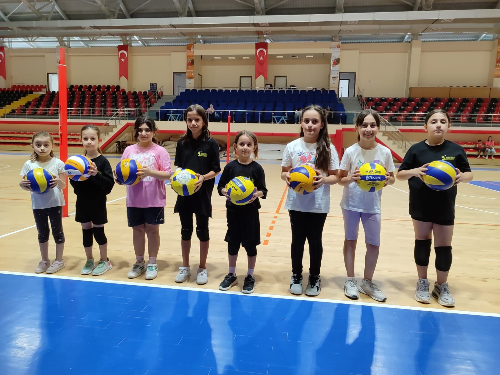 Bafra Akademi Spor Kulübü voleybol Akademi Spor Okulları çalışmalarına başladı