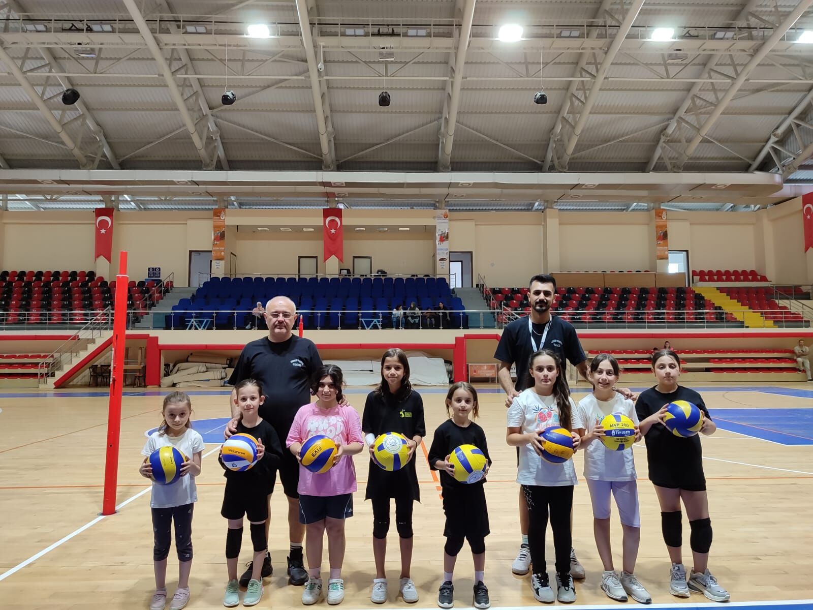 Bafra Akademi Spor Kulübü voleybol Akademi Spor Okulları çalışmalarına başladı