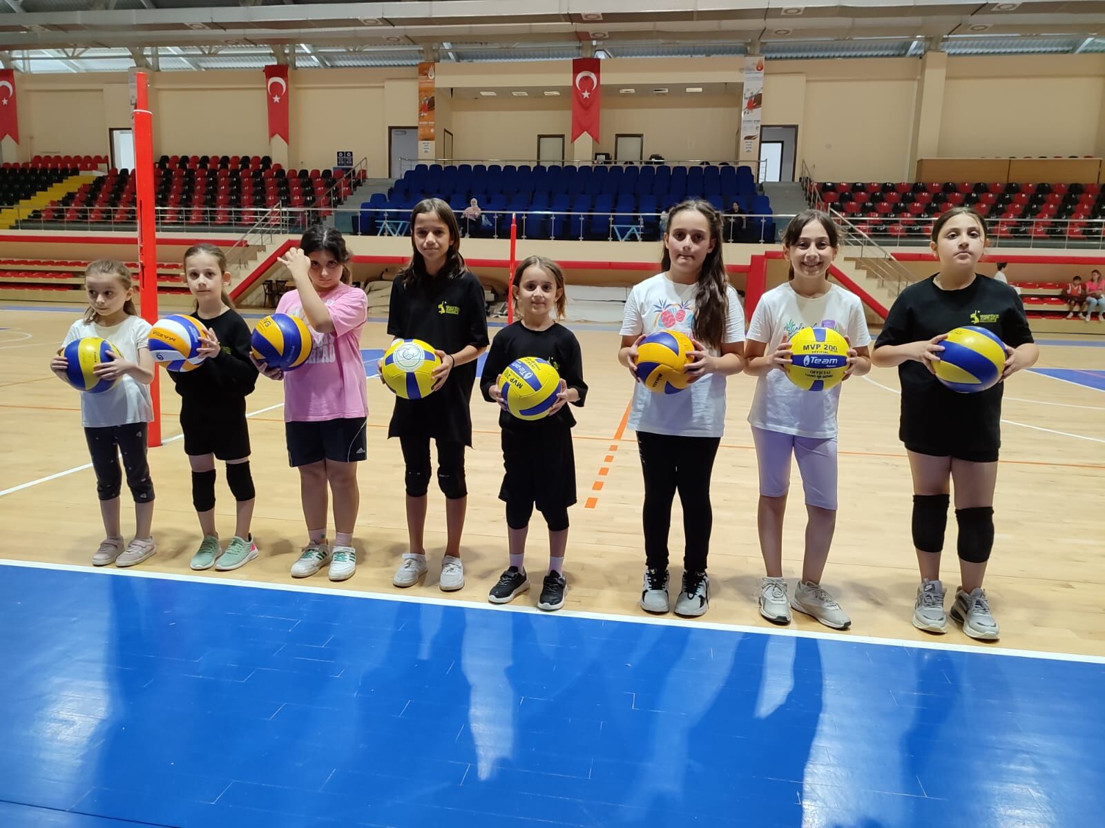 Bafra Akademi Spor Kulübü voleybol Akademi Spor Okulları çalışmalarına başladı