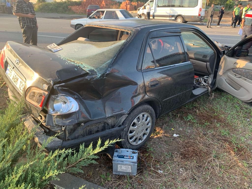 Samsun’da öğrencileri taşıyan araç kaza yaptı